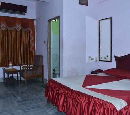 Hotel Sambit Palace Bhubaneswar Bagian luar foto