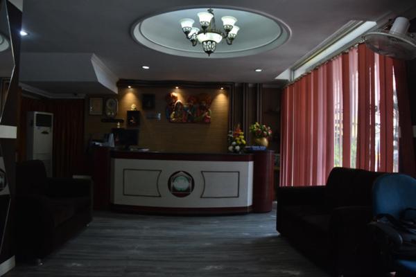 Hotel Sambit Palace Bhubaneswar Bagian luar foto